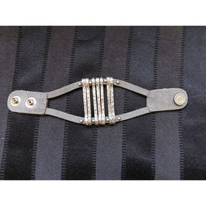 LEATHER ROCK METAL TRIM BRACLET